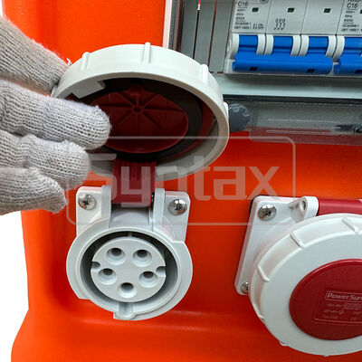 Syntax MK1N 5P 125A IP67 Waterproof Portable Distribution Box HDPE Material Fitted With Inlet and Socket 48*48*48.8CM